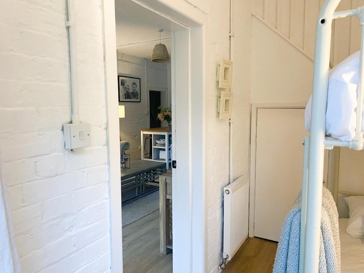 The Coach House - Bournemouth Villa Esterno foto